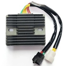 REGOLATORE DI TENSIONE PER