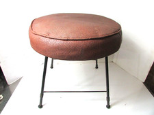 Poggiapiedi arredo corto