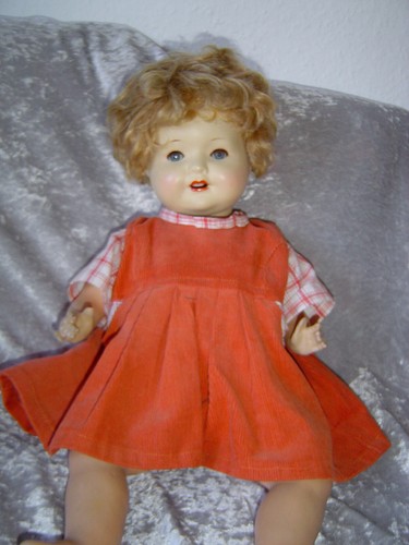 Bella vecchia bambola - , bambina