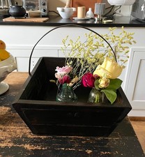 Vassoio portafrutta in legno fatto a mano con manico in ferro