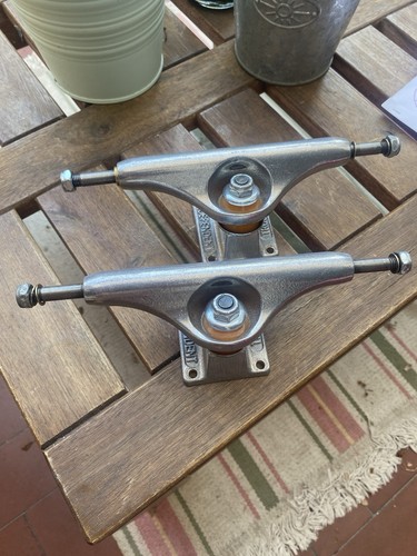 Truck skateboard independent - truck,