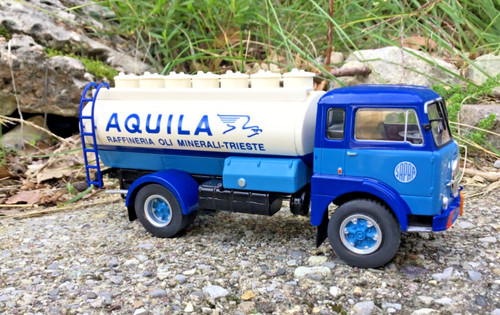 Novita camion epoca vintage - camion,