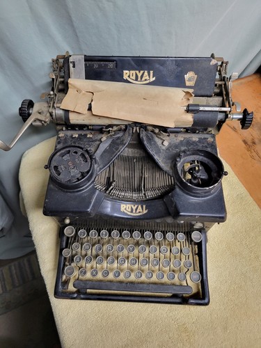 Macchina scrivere vintage - da,
