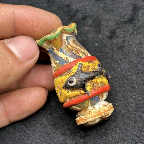 Bellissimo antico amuleto
