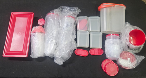 Large lot tupperware - lot,