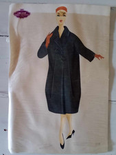 Figurino di moda anni 50-60 disengato e colorato a mano con cartamodello
