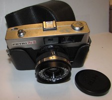 MACCHINA FOTOGRAFICA  Petri 7S II