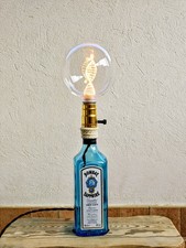 Lampada di design con bottiglia di Gin Bombay Sapphire