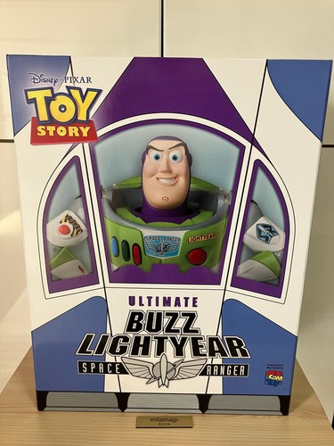 Ultimate buzz lightyear toy - lightyear,