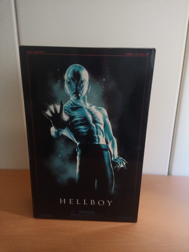 Hellboy abe sapiens - hellboy,