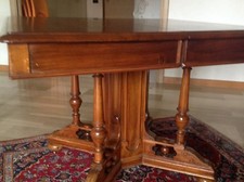 Tavolo antico fine 800 allungabile con 5 sedie