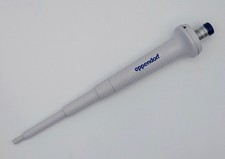 Eppendorf Referenza 4900 Pipetta Regolabile 200-1000uL | Pulita + Calibrata
