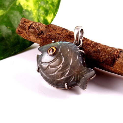 Ciondolo pesce intaglio - , pietra