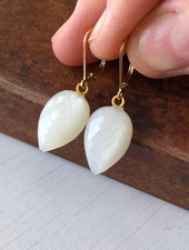 Orecchino pendente a goccia