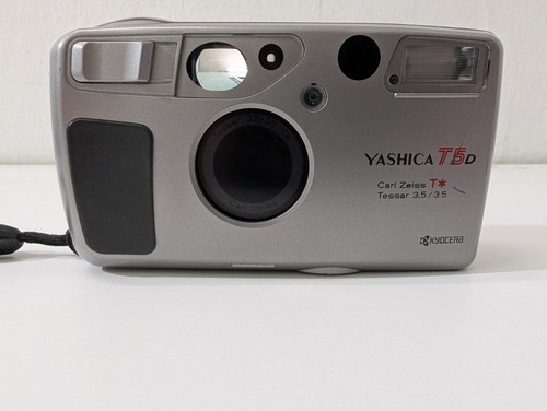 Yashica carl zeiss t - t5, t*