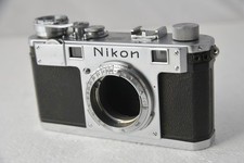 NIKON S  Prima Serie e Accu rapid wind Molto rara in ottime condizioni Telemetro