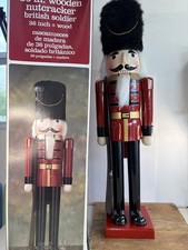 Schiaccianoci in legno 36"