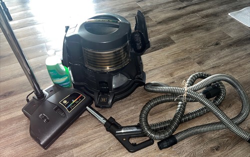 Rainbow e series vacuum - ~*~rainbow,