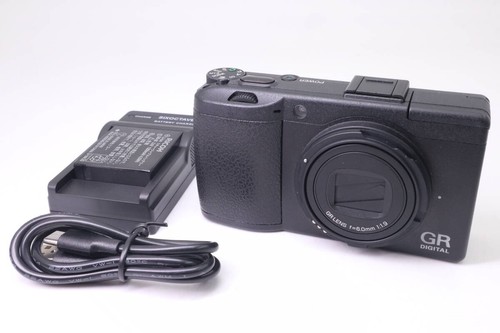 Ricoh digital iii - gr,