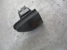 2018 RENAULT CAPTURE 5DR  HAZARD SWITCH 252907372R