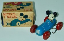 Auto da corsa in latta