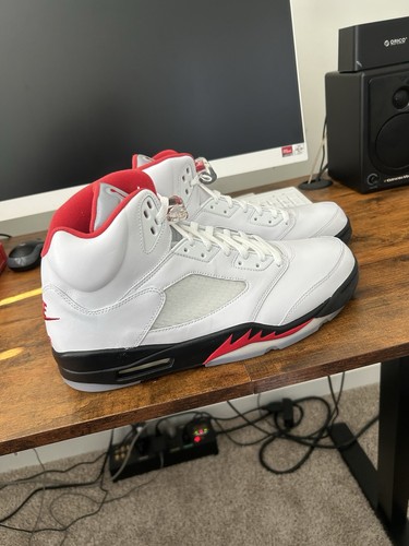 Air jordan retro - air,
