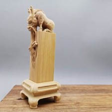 Statua cinese in legno di bosso intagliato a mano sigillo Qilin 麒麟