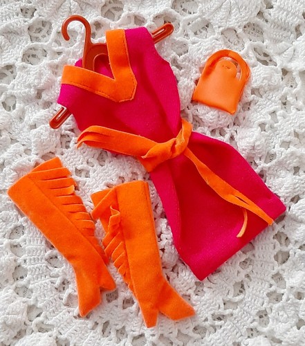Barbie outfit mattel - outfit,