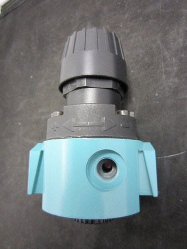 Regolatore pneumatico - , di