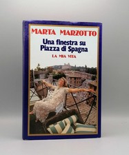 Una Finestra su Piazza di