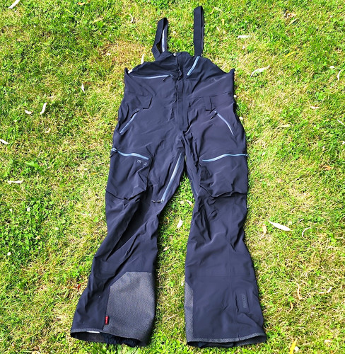 Trew capow pantaloni bavaglino - trew,