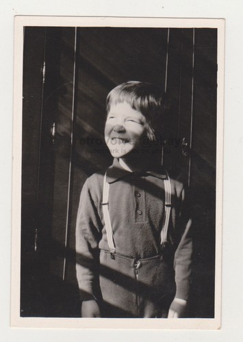Carino bambino piccolo ragazzo
