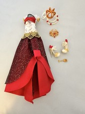 Apple White Legacy Day Doll