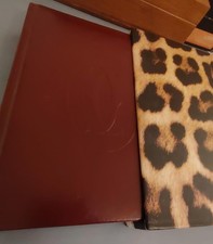 LIBRI LIBRO LES MUST DE