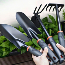 Set Di Attrezzi Da Giardino
