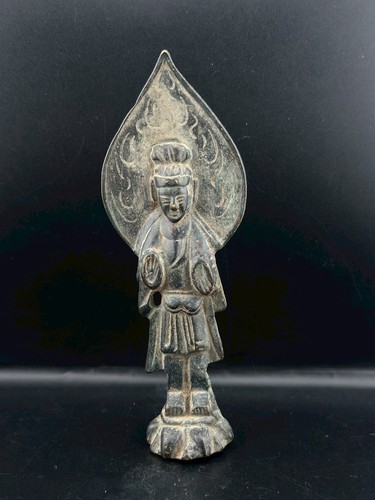 Antica statua buddha - di,
