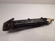 Cric BMW 5 E39 2002 1092710