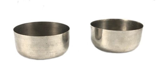 Piccolo ottone ciotole - ottone, vecchio