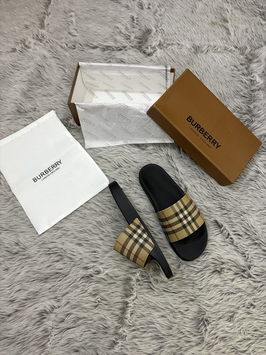 Ciabatte burberry 43 - -,