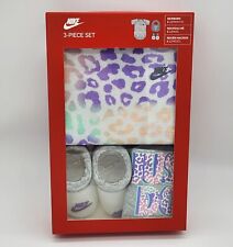 Completo/set regalo Nike bambina 3 pezzi in scatola, 0-12 mesi, stampa animalier B6 P