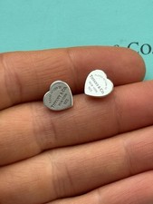 Tiffany e Co Sterling Silver Mini Heart Tag Earrings