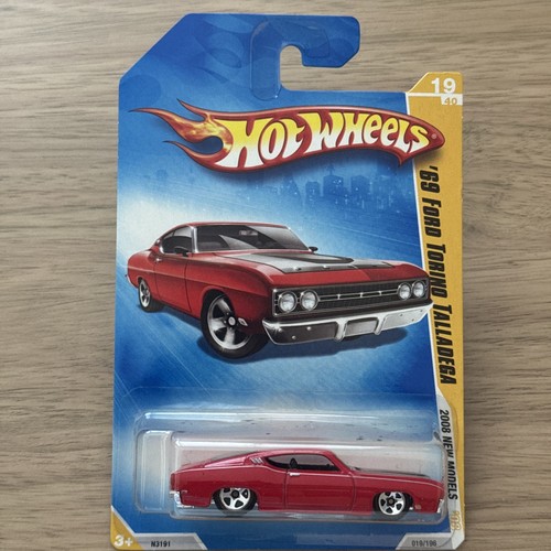 Hot wheels ford torino - hot,