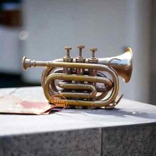 Tromba antica in ottone