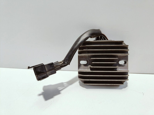 Regolatore tensione - regolatore, di