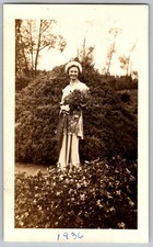 Vtg B&W Snapshot Smiling Woman