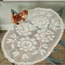 CENTRO  AD UNCINETTO 61x41 cm ca.