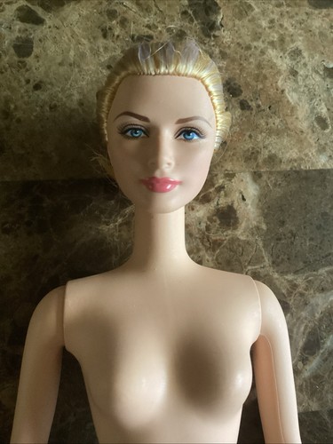 Bambola barbie grace kelly - grace, the