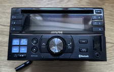 Alpine CDE-W235BT Autoradio 2