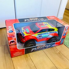 NUOVO 1/8 Mitsubishi Pajero