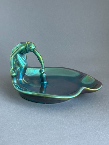 Donna fonte acqua zsolnay - fonte,